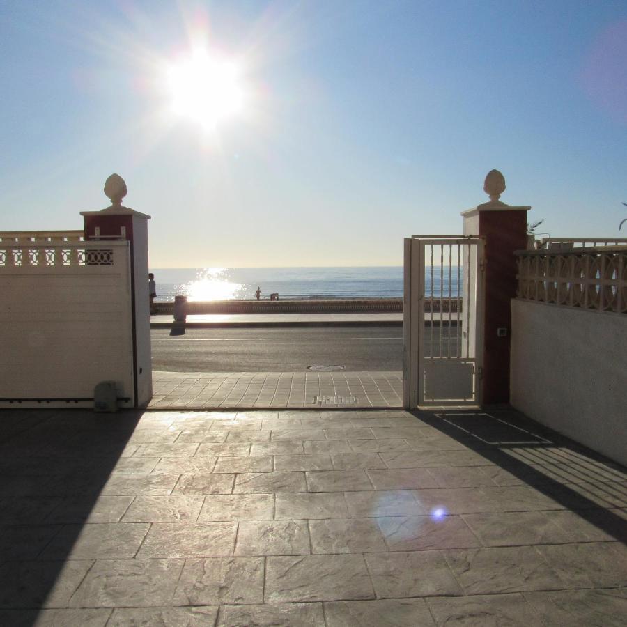 Edificio Montecarlo Playa San Juan Apartment Ел Кампело Екстериор снимка